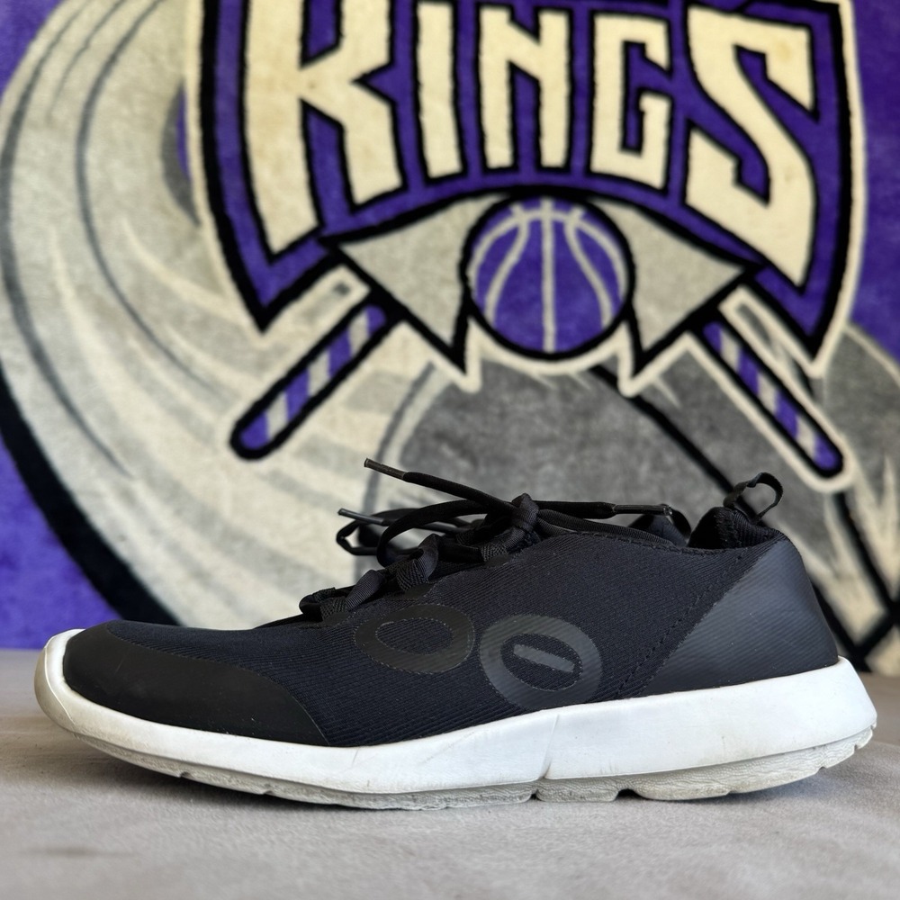 Men's/Unisex Black Athletic Sneakers with White Sole